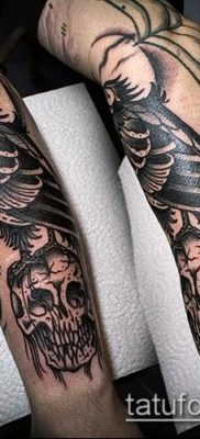 holló koponya tetoválás (jelentése) - egy példa egy érdekes tetoválás tervezésre - 020