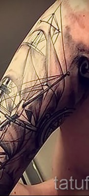 Fotó egy vitorlás tetoválásról az alkaron - férfi verzió
