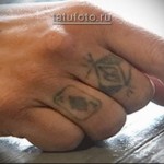 Tatuaże Zonovsky - pierścienie na palcach