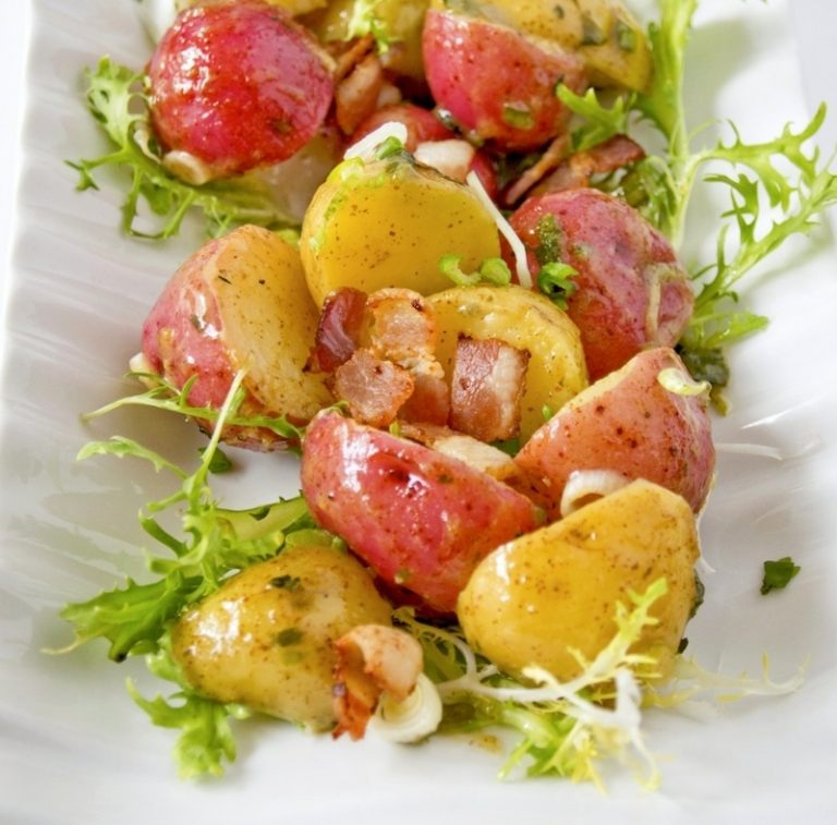 Zemiaky opečieme a okoreníme Pripravte si vianočno-vegetariánsky predkrm-zemiaky-horčicovú zálievku