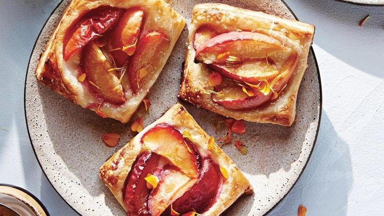 Slivky v lístkovom cestíčku